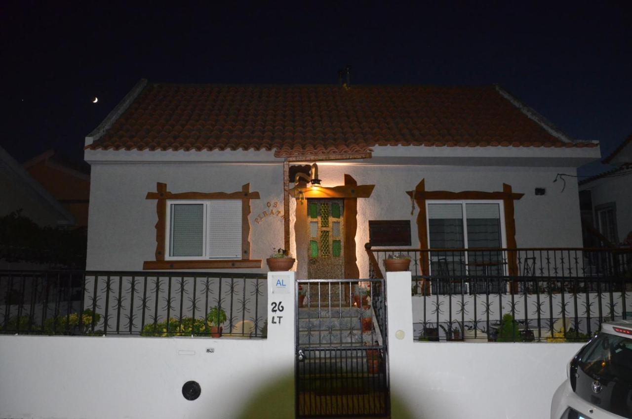 Os Piratas Hotel Charneca  Exterior photo